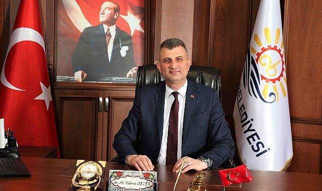 Gölcük Belediye Başkanı Ali Yıldırım Sezer, yayınladığı mesaj ile 30 Ağustos Zafer Bayramı’nın 102. Yılını kutladı