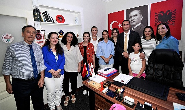 Başkan Eşki’den Bornova Arnavutları’na ziyaret