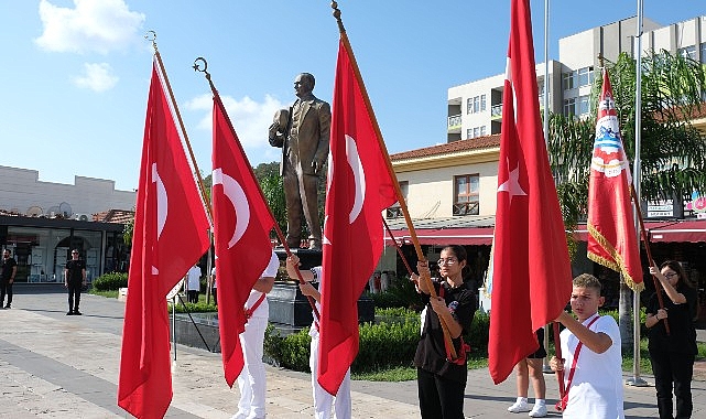 Kemer’de İlköğretim Haftası coşkuyla kutlandı