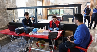 Kartepe’de “Birbirimize Candan Bağlıyız” Kan Bağışı Kampanyası