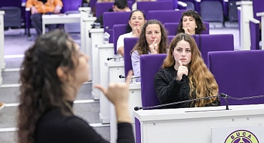 Buca Belediyesi’nden engelsiz hizmet için önemli adım; Belediye personeline işaret dili eğitimi