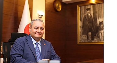 Keçiören Belediyesi’nden Vatandaşa Sıcak Çorba İkramı