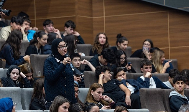 Başkan Büyükakın’dan gençlere kariyer tavsiyesi:  “Hata yapmaktan korkmayın”