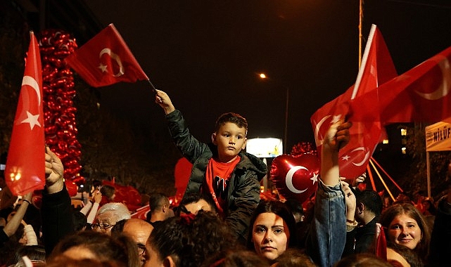 Binlerce Nilüferli Cumhuriyet’in 103’üncü yılında tek yürek oldu